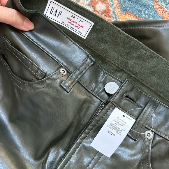 Vintage slim high rise dark green faux leather pants - Picture 4 of 4